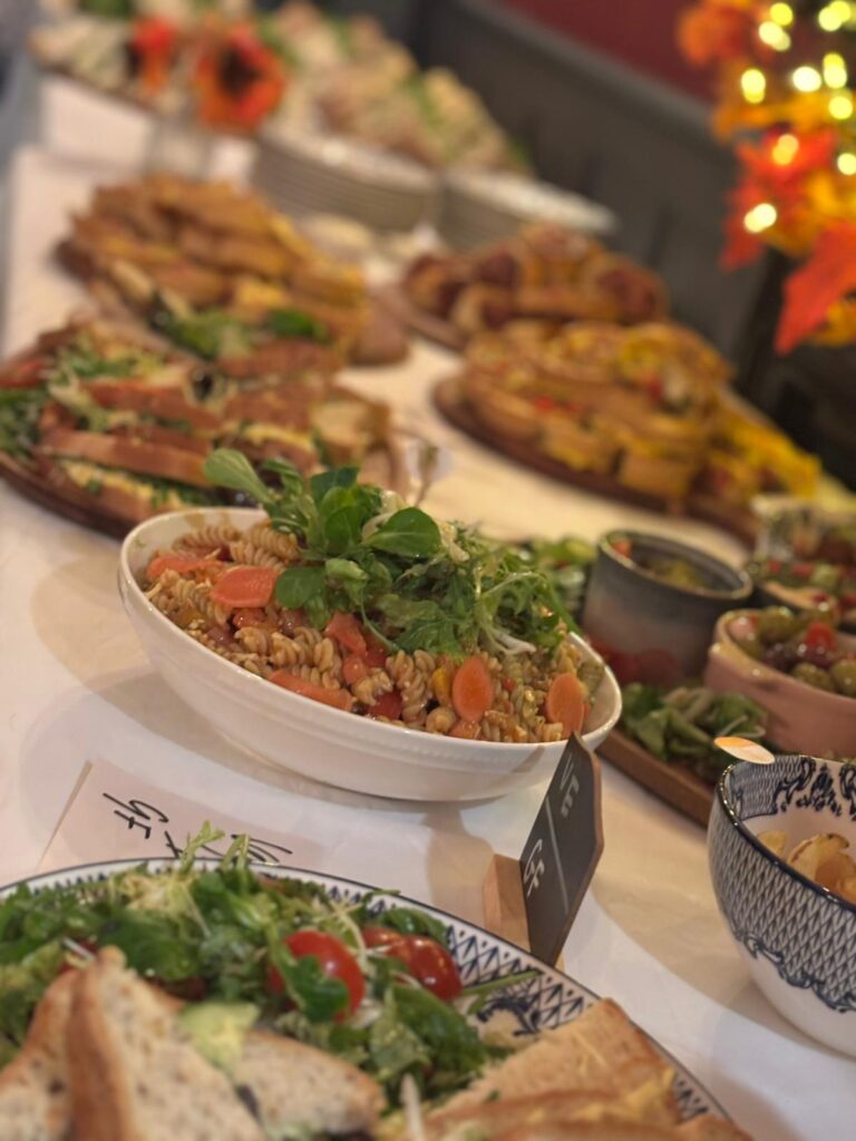 Buffet-The-Unicorn-Inn-Somerton