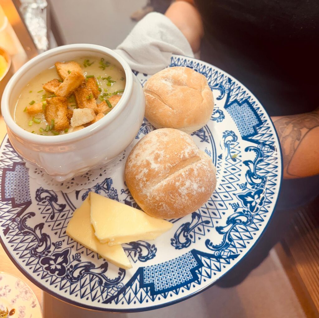 The Unicorn Inn Somerton soup