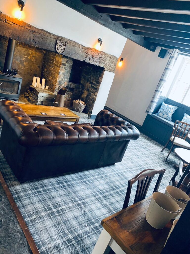 The Unicorn Inn Somerton fireplace